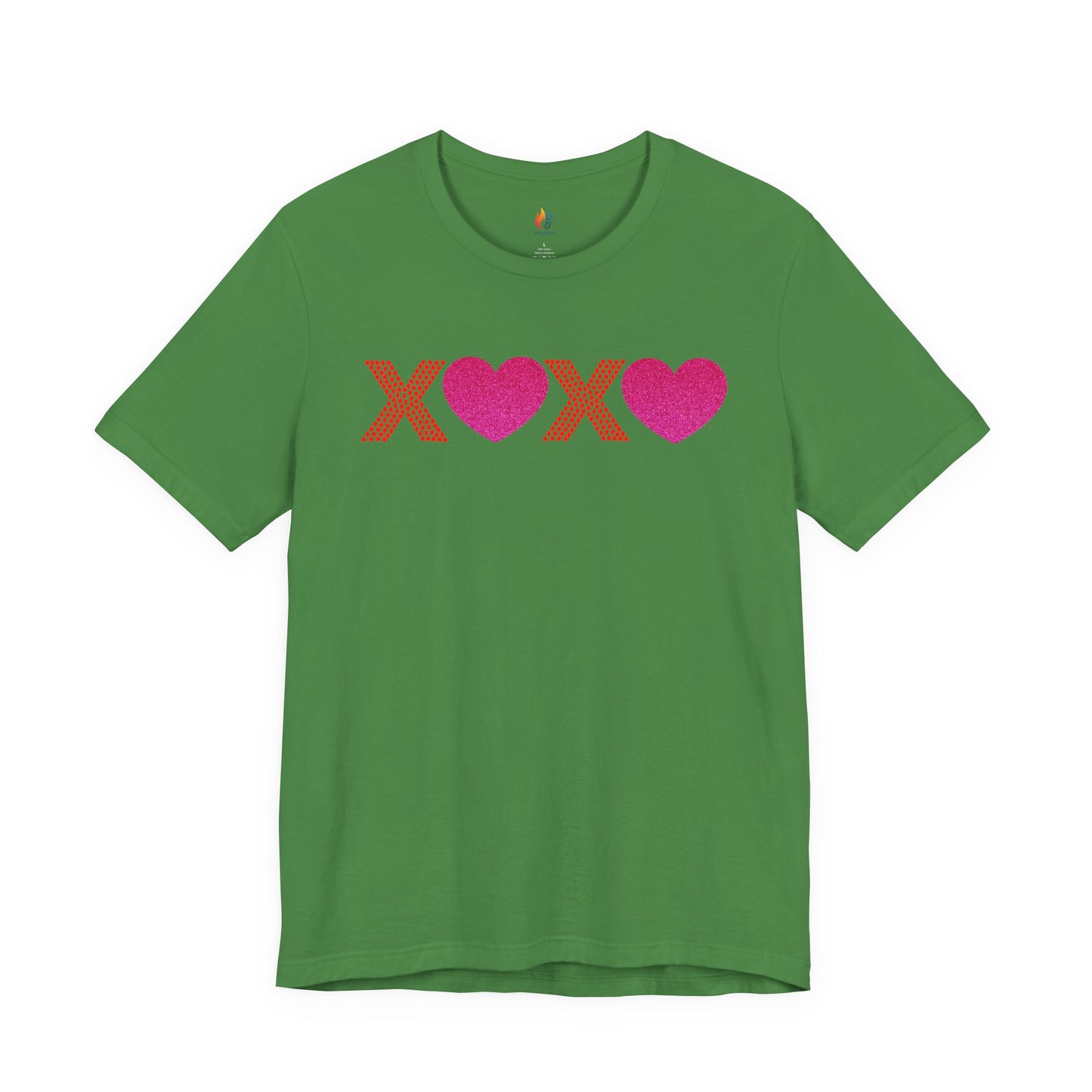 XOXO T-Shirt, Valentine’s Day T-shirt, Cute Valentine Shirt, Love Graphic Tee, Unisex Valentine Outfit, Gift for Him or Her, Romantic Holiday Tee