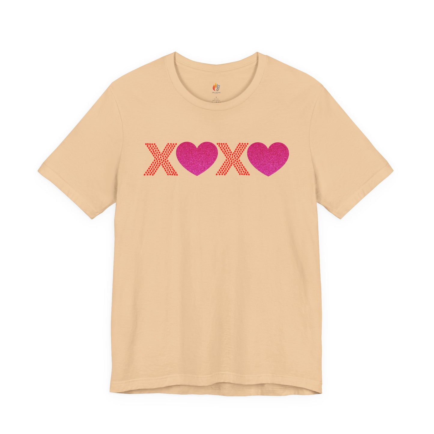 XOXO T-Shirt, Valentine’s Day T-shirt, Cute Valentine Shirt, Love Graphic Tee, Unisex Valentine Outfit, Gift for Him or Her, Romantic Holiday Tee