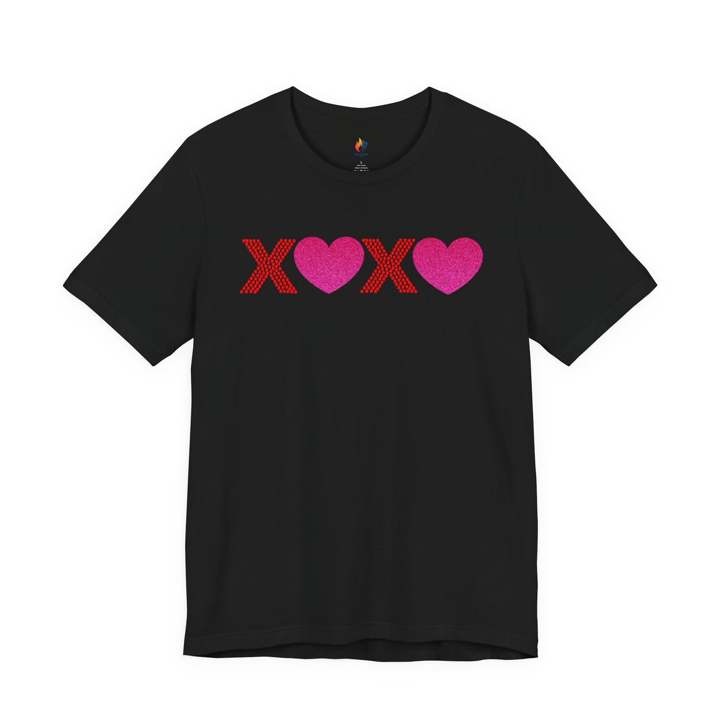 XOXO T-Shirt, Valentine’s Day T-shirt, Cute Valentine Shirt, Love Graphic Tee, Unisex Valentine Outfit, Gift for Him or Her, Romantic Holiday Tee